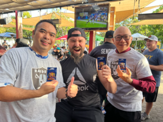 Supa Dragon representatives had a meeting and exchange with friends in the USA